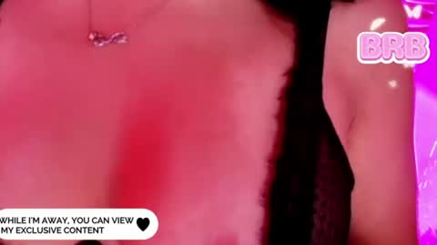 Snapshot of roxanne_han chatting on July 30, 12:04 pm roxanne_han online show from July 30, 12:04 pm