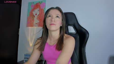 Snapshot of roxanne_jones1 chatting on July 17, 9:08 pm roxanne online show from July 17, 9:08 pm