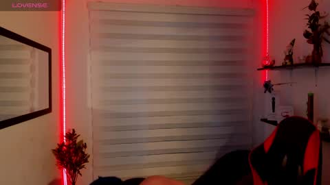 roxanne online show from May 4, 12:12 pm