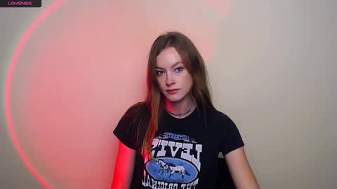 Snapshot of roxasemi_ chatting on October 9, 8:01 am Roxa online show from October 9, 8:01 am