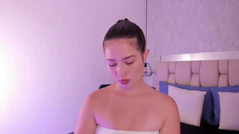 Snapshot of roxie_summers chatting on January 21, 7:39 pm Roxie online show from January 21, 7:39 pm