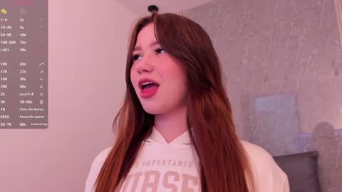 Snapshot of roxie_summers chatting on January 26, 1:04 pm Roxie online show from January 26, 1:04 pm