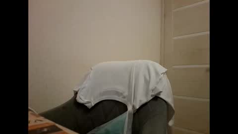 Snapshot of roxolanaa_sexy chatting on March 16, 8:35 pm ROXOLANAA SEXY online show from March 16, 8:35 pm