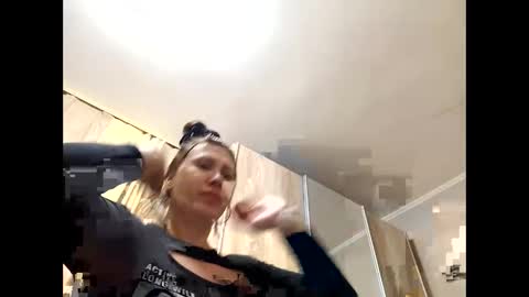 ROXOLANAA SEXY online show from April 1, 4:37 pm