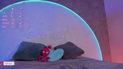 Roxx IG  online show from February 12, 10:15 pm