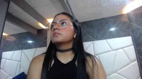 Roxxy  online show from March 23, 11:53 pm