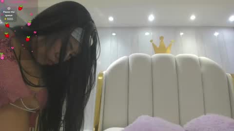 Snapshot of roxy_flame_ chatting on June 20, 11:13 am Roxy online show from June 20, 11:13 am