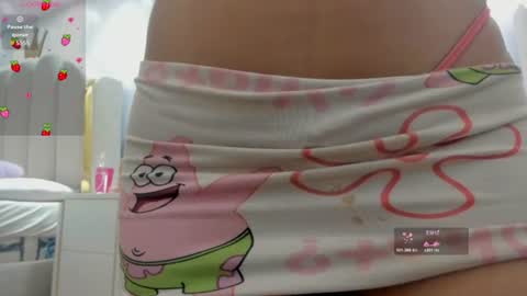 Snapshot of roxy_flame_ chatting on July 14, 11:27 am Roxy online show from July 14, 11:27 am
