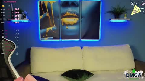 Snapshot of roxy_foxi chatting on October 5, 1:37 am Roxy fiery online show from October 5, 1:37 am