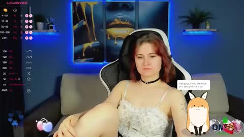 Snapshot of roxy_foxi chatting on October 18, 2:03 am Roxy fiery online show from October 18, 2:03 am