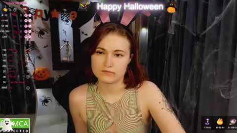 Snapshot of roxy_foxi chatting on October 31, 2:23 am Roxy fiery online show from October 31, 2:23 am