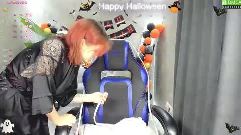 Snapshot of roxy_foxi chatting on November 6, 2:01 am Roxy fiery online show from November 6, 2:01 am