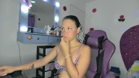 Snapshot of roxy_lu_07 chatting on May 9, 2:28 am Roxy online show from May 9, 2:28 am