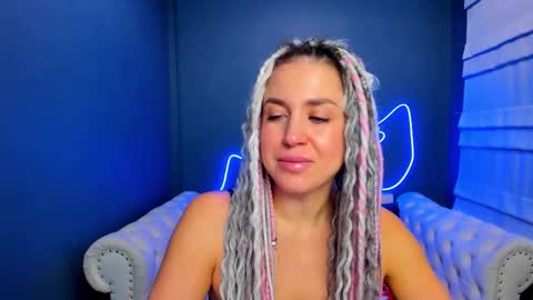 Roxy online show from December 1, 1:32 am