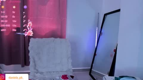 R O X Y  online show from March 7, 2:58 pm