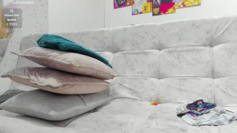 Snapshot of roxy_rebel chatting on May 16, 3:33 pm roxy online show from May 16, 3:33 pm