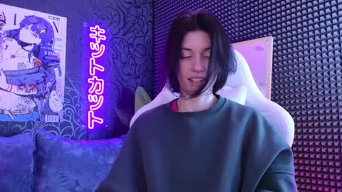 Snapshot of roxy_riot_ chatting on February 28, 1:47 am roxy_riot_ online show from February 28, 1:47 am