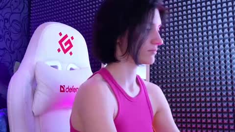 Snapshot of roxy_riot_ chatting on February 28, 7:58 am roxy_riot_ online show from February 28, 7:58 am