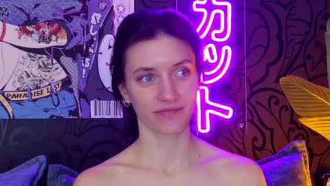 Snapshot of roxy_riot_ chatting on March 2, 4:28 am roxy_riot_ online show from March 2, 4:28 am