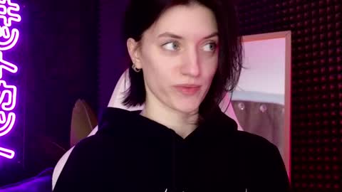 Snapshot of roxy_riot_ chatting on March 8, 1:50 am roxy_riot_ online show from March 8, 1:50 am