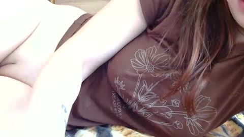 Snapshot of roxy_secrets chatting on February 1, 9:32 am roxy secrets online show from February 1, 9:32 am