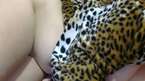 Snapshot of roxy_secrets chatting on February 4, 11:27 pm roxy secrets online show from February 4, 11:27 pm