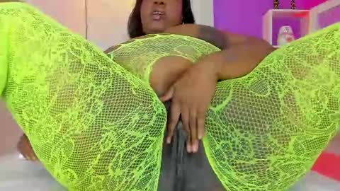 roxy_sexy69 online show from June 17, 3:02 pm