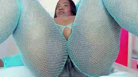 roxy_sexy69 online show from July 1, 9:14 pm