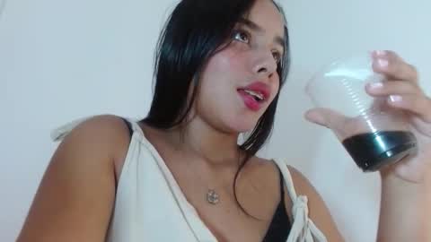 roxy_stone1 online show from November 6, 7:26 pm