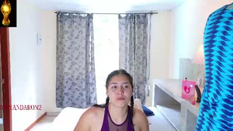 Snapshot of roxyandaron2 chatting on June 20, 7:38 pm RoxyAron online show from June 20, 7:38 pm