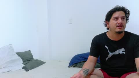 Snapshot of roxyandaron2 chatting on July 14, 12:35 am RoxyAron online show from July 14, 12:35 am