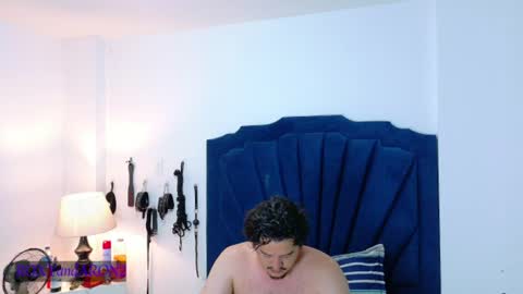 Snapshot of roxyandaron2 chatting on July 25, 7:39 am RoxyAron online show from July 25, 7:39 am