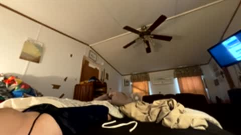 Snapshot of roxybcali chatting on December 14, 3:39 pm Roxy and Brock online show from December 14, 3:39 pm