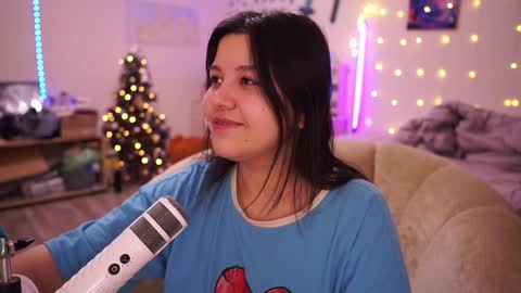 roxysuh online show from January 22, 2:37 am