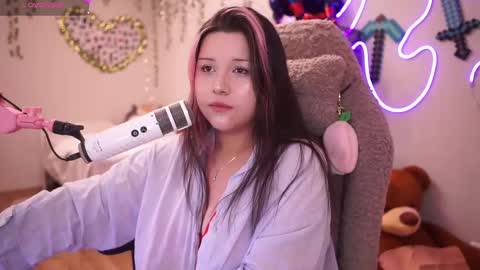 roxysuh online show from November 2, 10:50 am