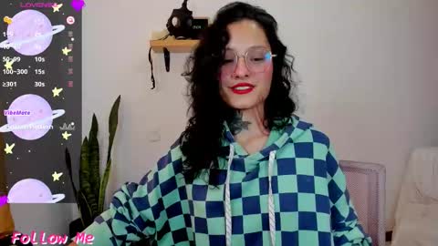 roxy online show from October 21, 8:09 pm