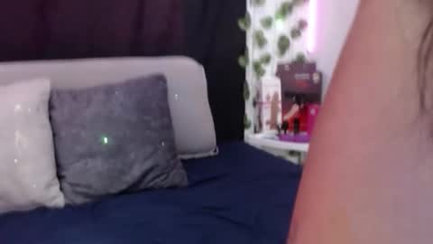 Bruna Royale  online show from February 9, 4:33 pm