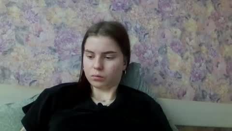 royalvelour online show from May 8, 2:22 pm