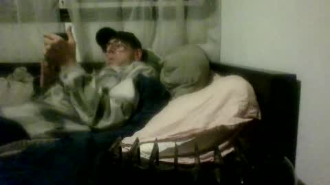 Snapshot of royboy2561 chatting on October 30, 2:13 am Roy Murrin online show from October 30, 2:13 am