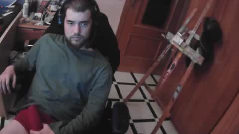 Snapshot of royer04 chatting on November 13, 5:34 pm royer04 online show from November 13, 5:34 pm