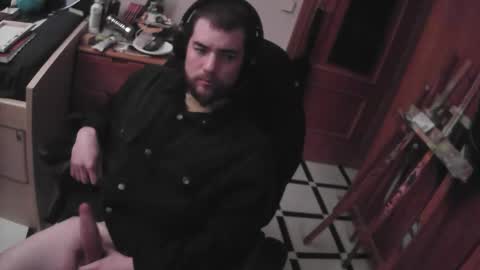 Snapshot of royer04 chatting on December 14, 10:47 pm royer04 online show from December 14, 10:47 pm