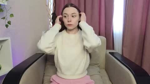 Snapshot of roygeers chatting on February 7, 9:02 am Alice online show from February 7, 9:02 am