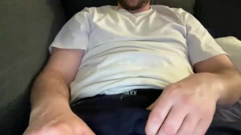 roythegil online show from March 7, 12:29 am