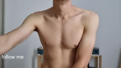 Roy online show from April 4, 6:27 pm