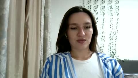 Roza05x online show from July 24, 8:18 pm