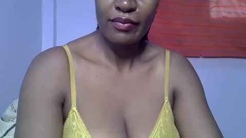 rozie34 online show from March 4, 9:04 am