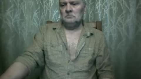 Snapshot of rsl1963 chatting on February 6, 8:18 am rsl1963 online show from February 6, 8:18 am