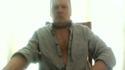 Snapshot of rsl1963 chatting on February 19, 7:32 pm rsl1963 online show from February 19, 7:32 pm