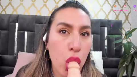 Snapshot of rubby_taylor chatting on July 28, 8:52 pm RubbyTaylor online show from July 28, 8:52 pm