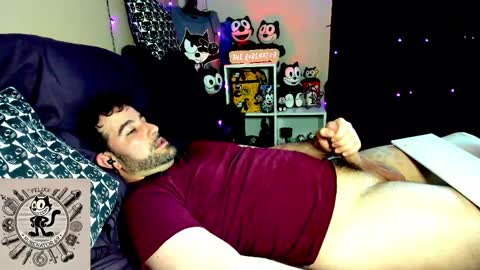 Snapshot of rubenator69 chatting on May 23, 2:50 am Ruben online show from May 23, 2:50 am